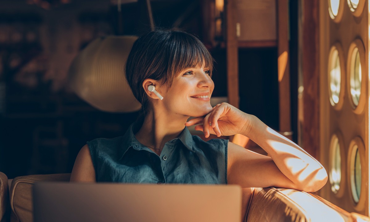 Tips on How To Clean Wax off of Your AirPods